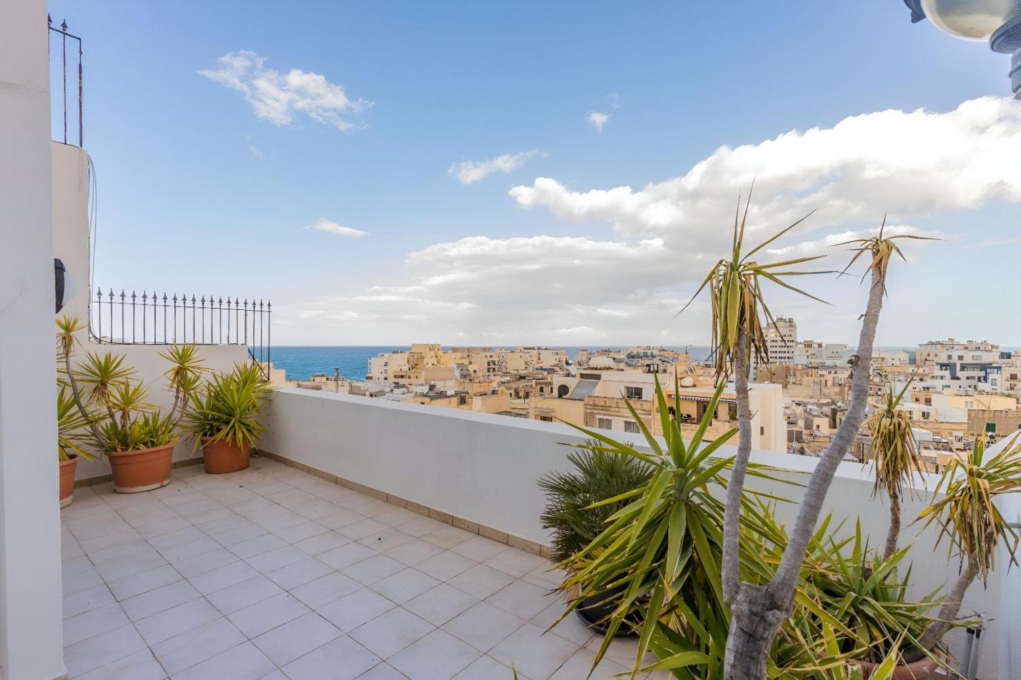 Stunning - Seaview Penthouse 3-Bed + Parking Sliema Exterior foto